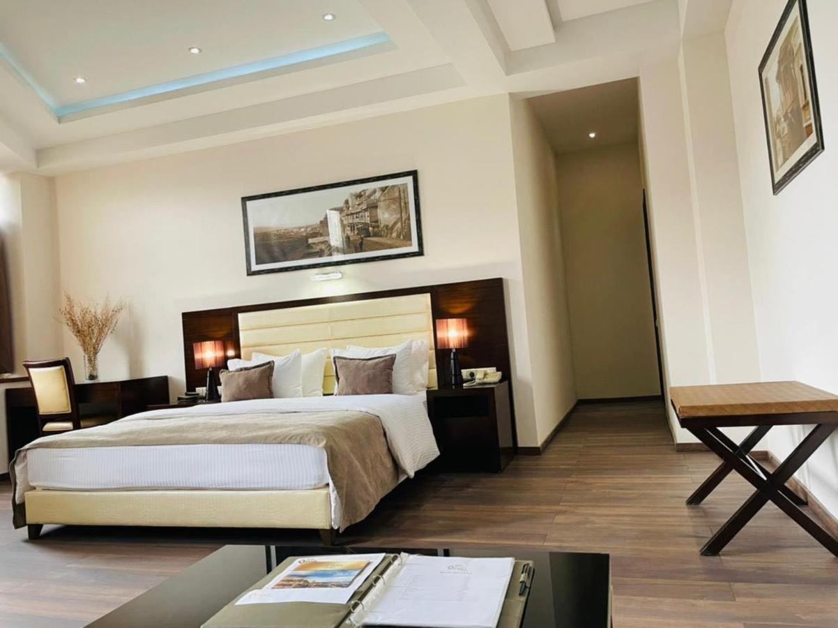 Hotel Orion Tbilisi Bagian luar foto