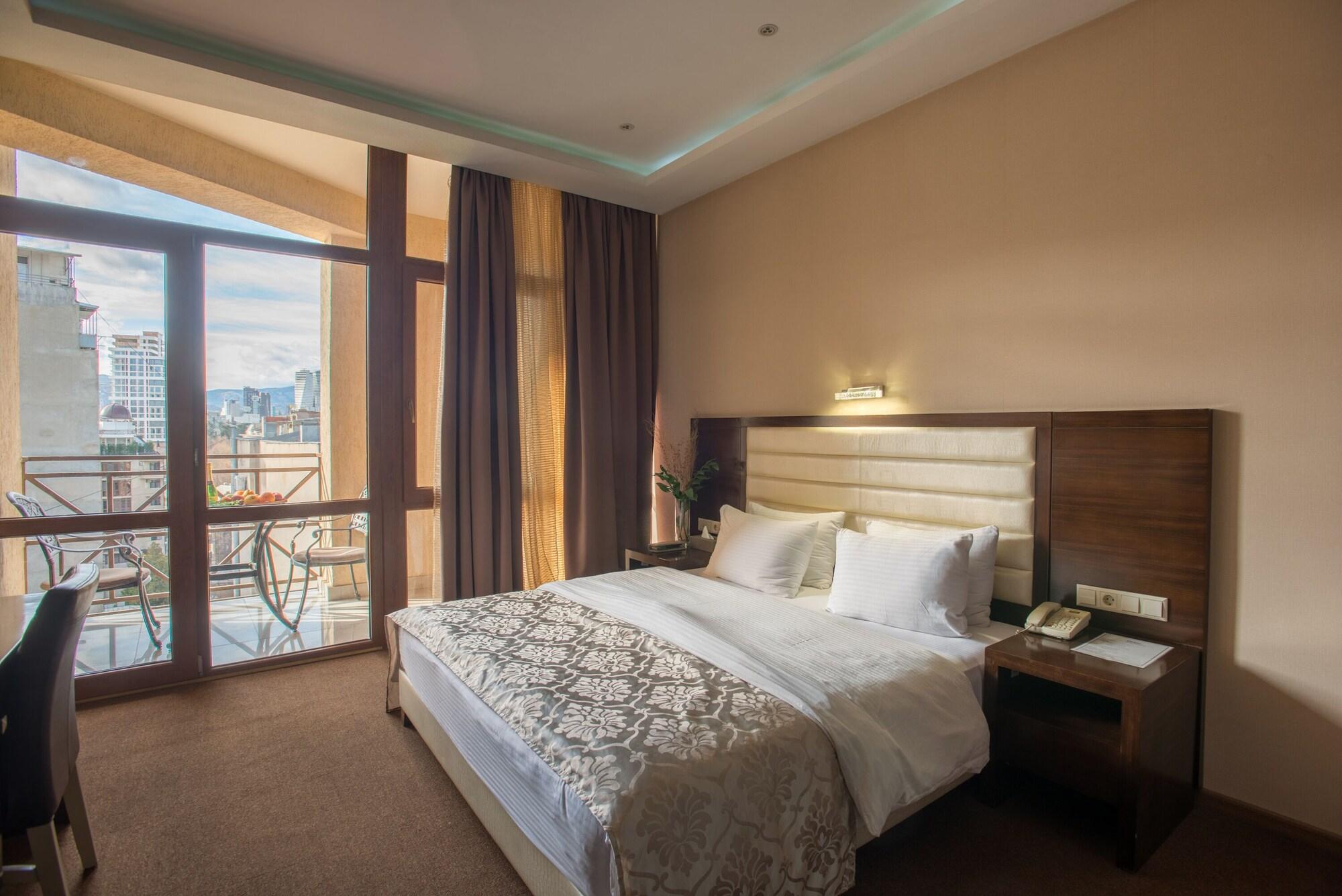 Hotel Orion Tbilisi Bagian luar foto