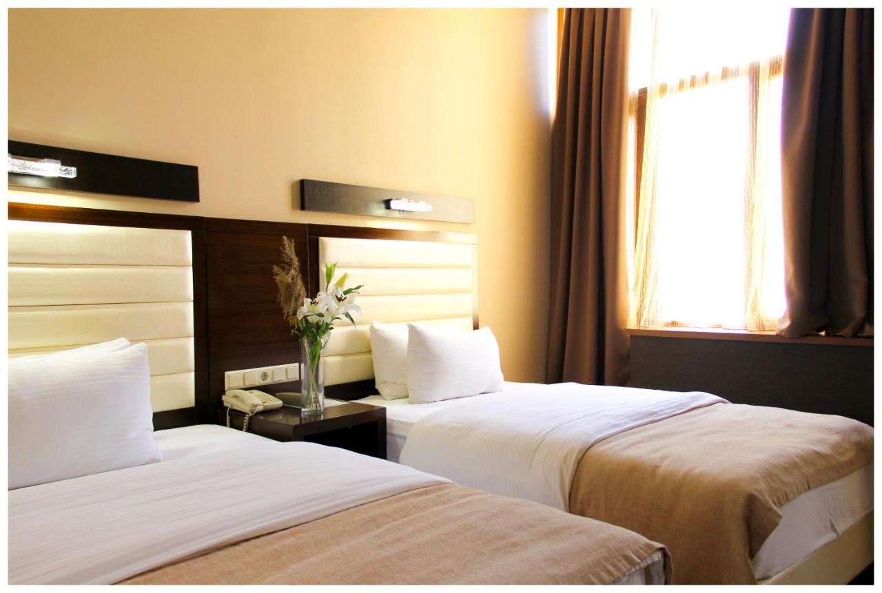 Hotel Orion Tbilisi Bagian luar foto